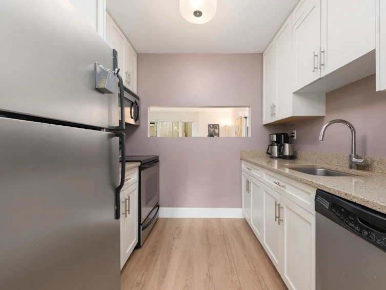 104-1330 Graveley Street, Vancouver, BC, V5L 3A2 - 10