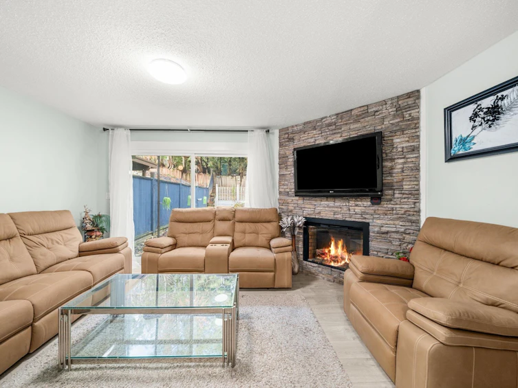 2725 Sandon Drive, Abbotsford, BC, V2S 7J3 - 3