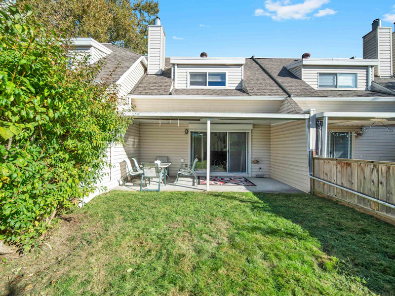 2 - 7560 138th Street, Surrey BC V3W 0A9