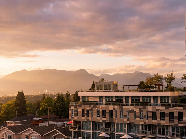 608-2435 Kingsway, Vancouver, BC, V5R 5G8