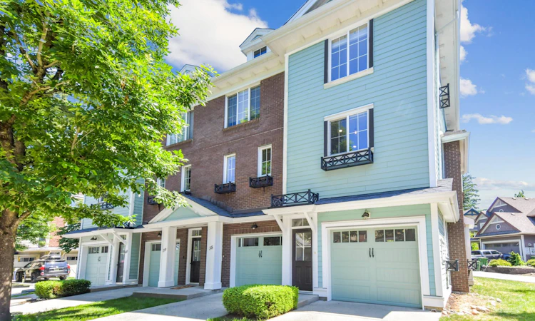 37-5805 Sappers Way
