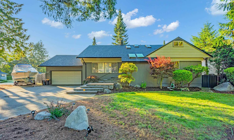 310 Macbeth Crescent