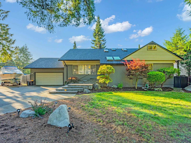 310 Macbeth Crescent, West Vancouver BC V7T 1V7