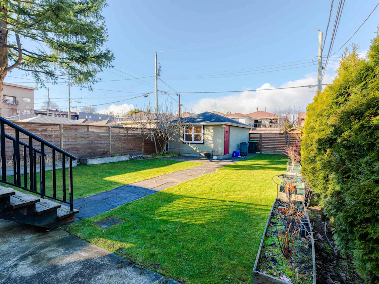 2951 Venables Street, Vancouver, BC, V5K 2R8 - 28