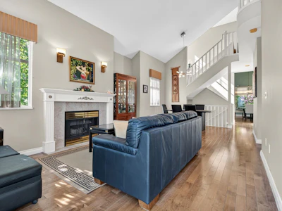29-5221 Oakmount Crescent - 3