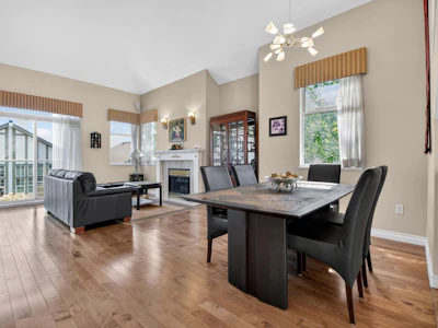 29-5221 Oakmount Crescent - 5