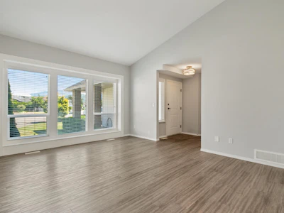7665 Sapphire Drive - 5