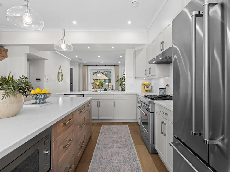 215 E 22nd Street, North Vancouver, BC, V7L 3C5 - 5