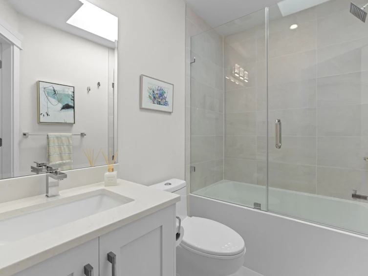 215 E 22nd Street, North Vancouver, BC, V7L 3C5 - 17
