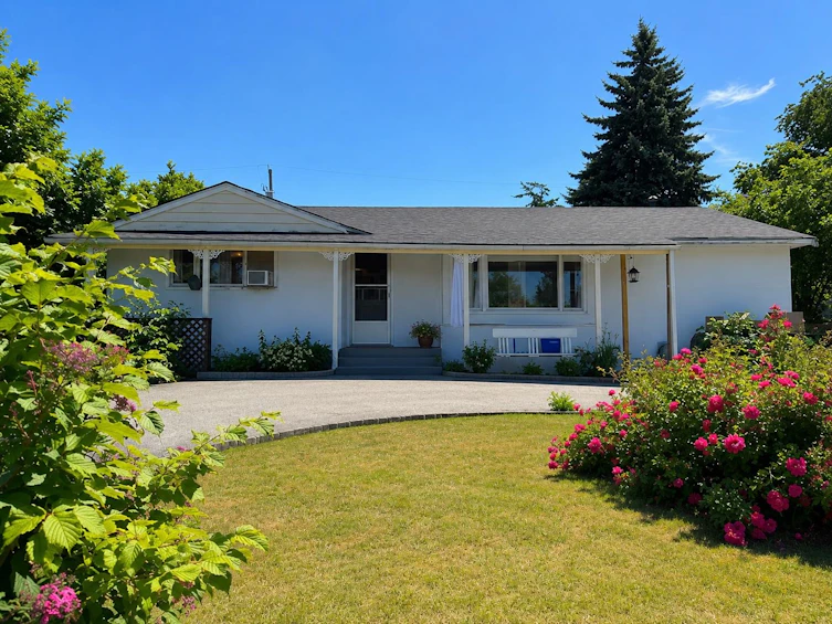 10618 137a Street, Surrey, BC, V3T 4J6