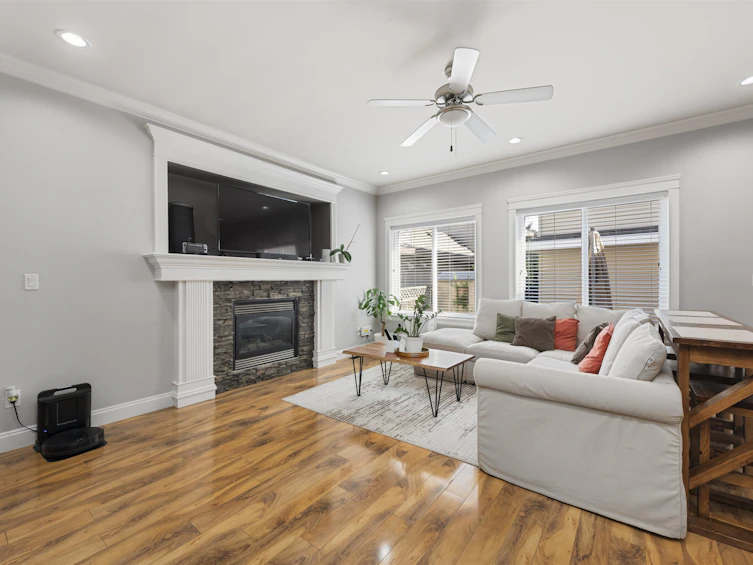 15032 60 Avenue, Surrey, BC, V3S 5X6 - 5