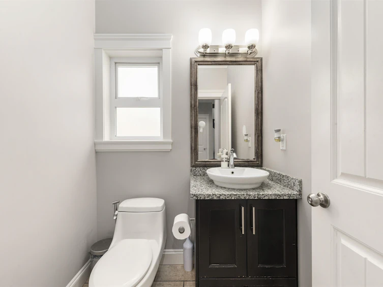 15032 60 Avenue, Surrey, BC, V3S 5X6 - 13
