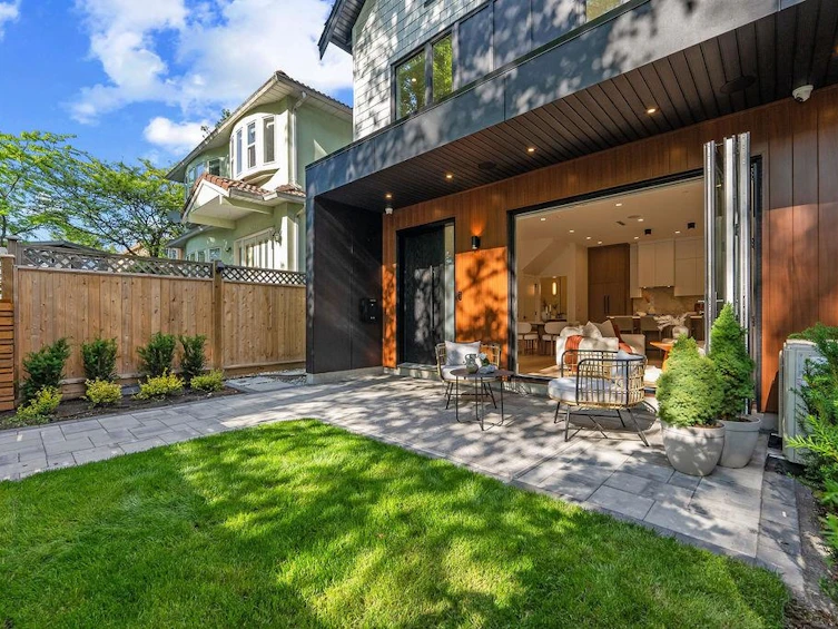 1-6318 Sophia Street, Vancouver, BC, V5W 2W6 - 2