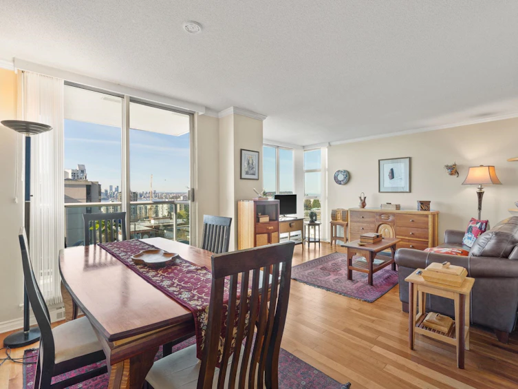 602-567 Lonsdale Avenue, North Vancouver, BC, V7M 2G6