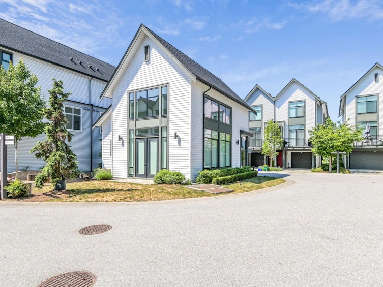 106-17578 57a Avenue, Surrey, BC, V3S 7V2 - 18