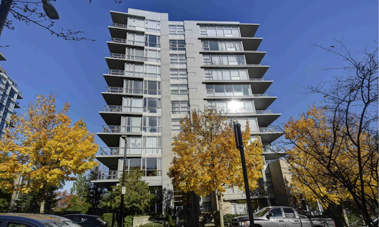 1106-9222 University Crescent