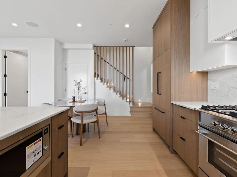 2-6318 Sophia Street, Vancouver, BC, V5W 2W6 - 8