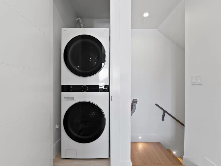 2-6318 Sophia Street, Vancouver, BC, V5W 2W6 - 24