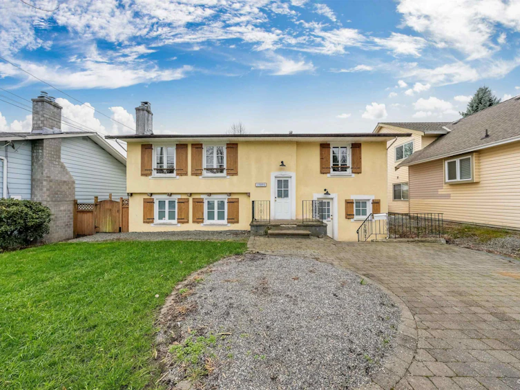 15894 Thrift Avenue, Surrey, BC, V4B 2M8 - 10