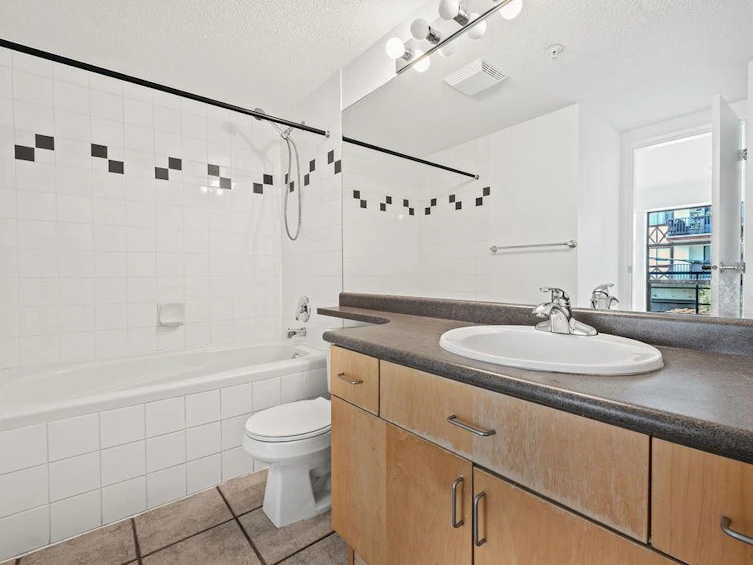 306-124 W 3rd Street, North Vancouver, BC, V7M 1E8 - 22