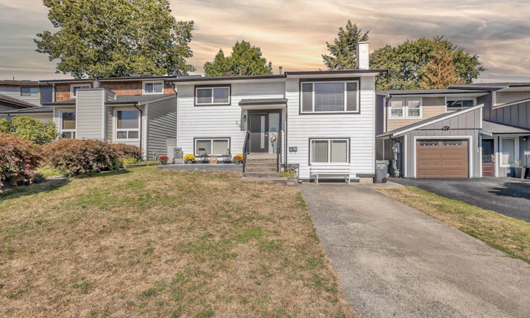 2521 Wilding Crescent