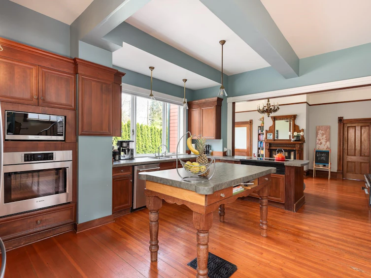 403 St. George Street, New Westminster, BC, V3L 1L1 - 11