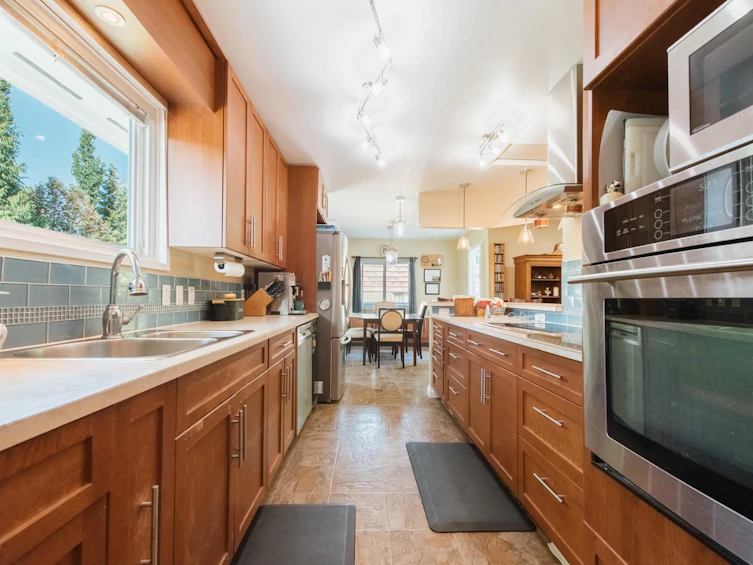 934 Davis Road, Gibsons, BC, V0N 1V8 - 6