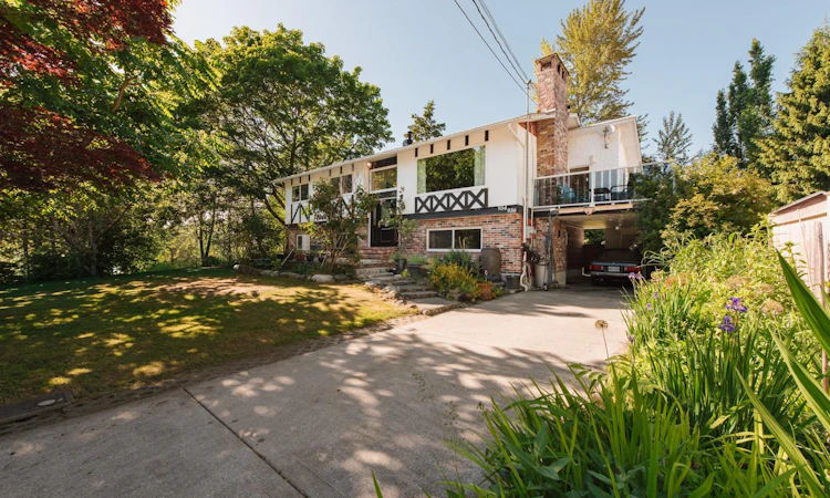 934 Davis Road