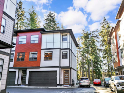 4-32970 Tunbridge Avenue - 3
