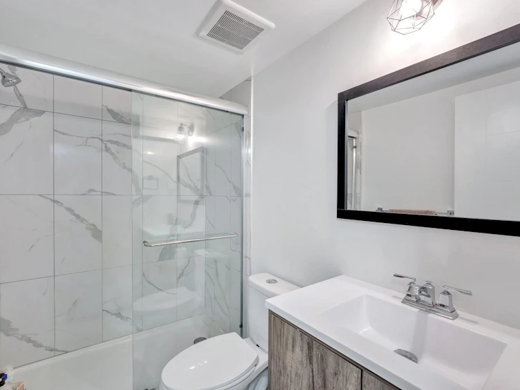 221 Campbell Street, New Westminster, BC, V3M 5K8 - 28