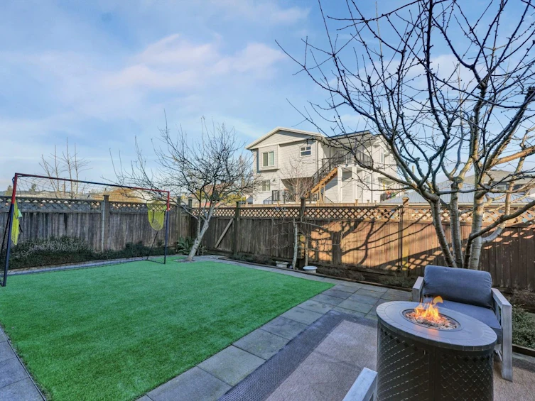 221 Campbell Street, New Westminster, BC, V3M 5K8 - 36