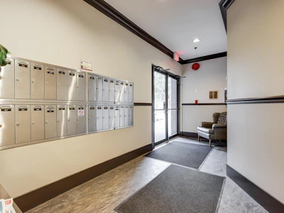 309-5499 203 Street - 3
