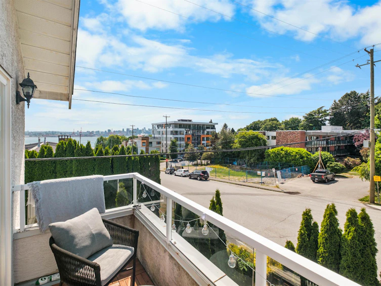 230 St. Patricks Avenue, North Vancouver, BC, V7L 3N4 - 17