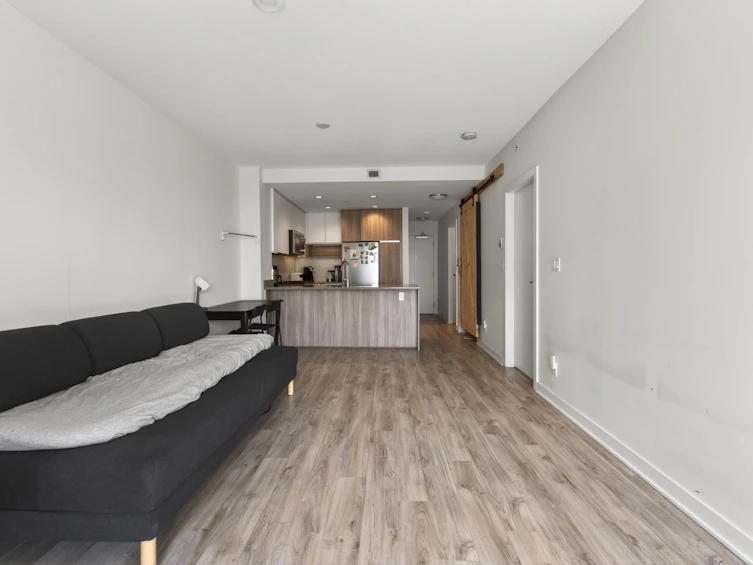 1103-8940 University Crescent, Burnaby, BC, V5A 0E7 - 6