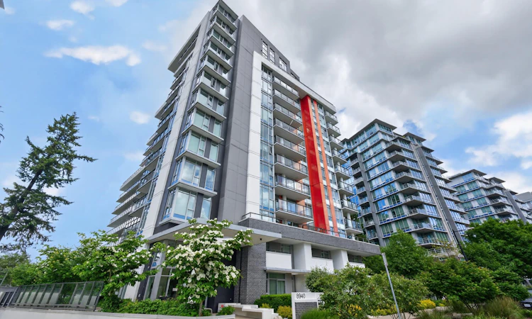 1103-8940 University Crescent