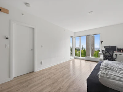 1103-8940 University Crescent - 5