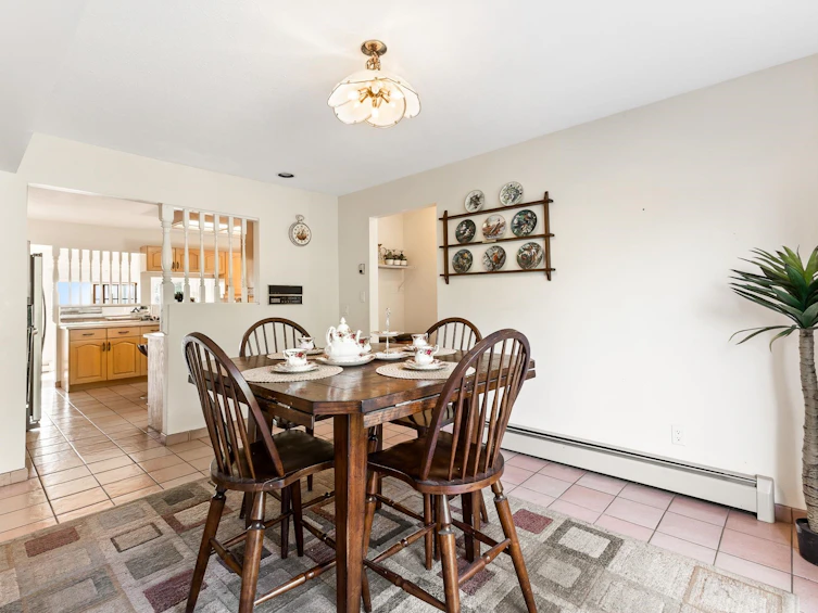 5843 Carson Street, Burnaby, BC, V5J 2Z7 - 12