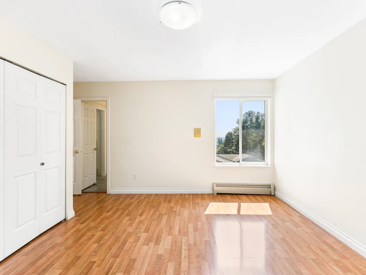 5843 Carson Street, Burnaby, BC, V5J 2Z7 - 24