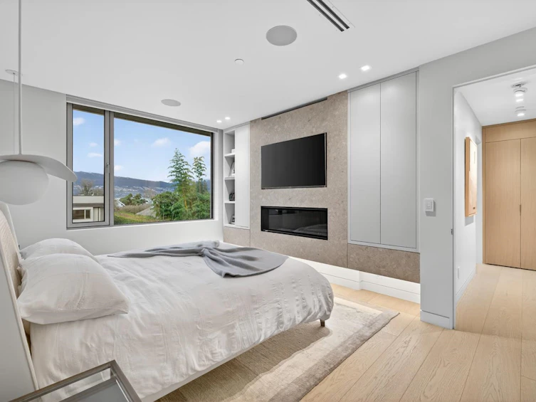 4521 Langara Avenue, Vancouver, BC, V6R 1C9 - 13