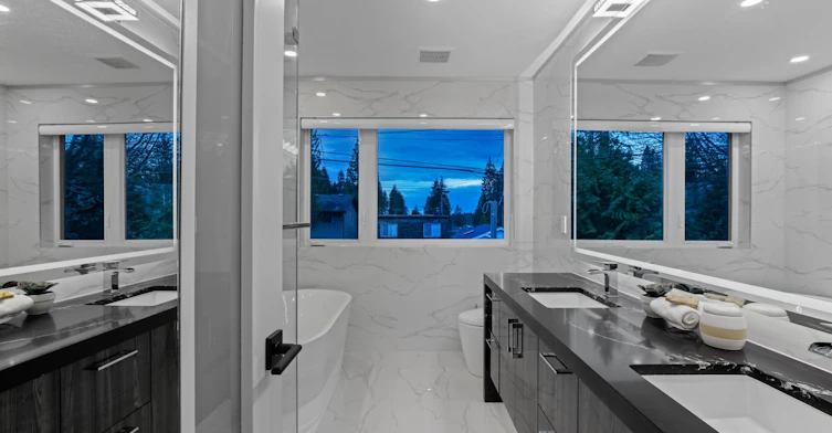 929 Canyon Boulevard, North Vancouver, BC, V7R 2J9 - 18