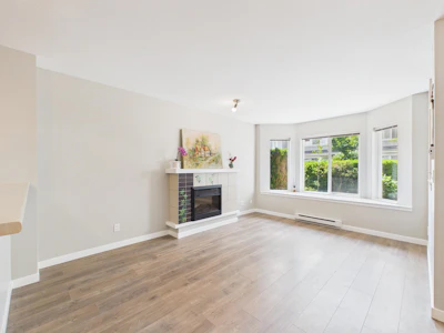 10-7370 Stride Avenue - 4