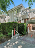 313 1675 W 10th Avenue