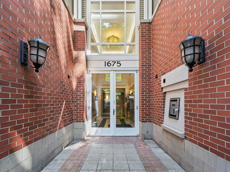 313-1675 W 10th Avenue, Vancouver, BC, V6J 2A2 - 28