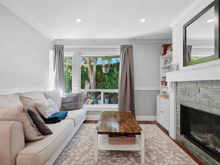 15913 Alder Place, Surrey, BC, V4A 5J1 - 2