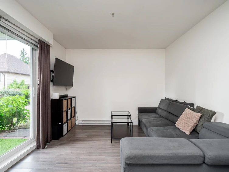 313-13883 Laurel Drive, Surrey, BC, V3T 1A8 - 6