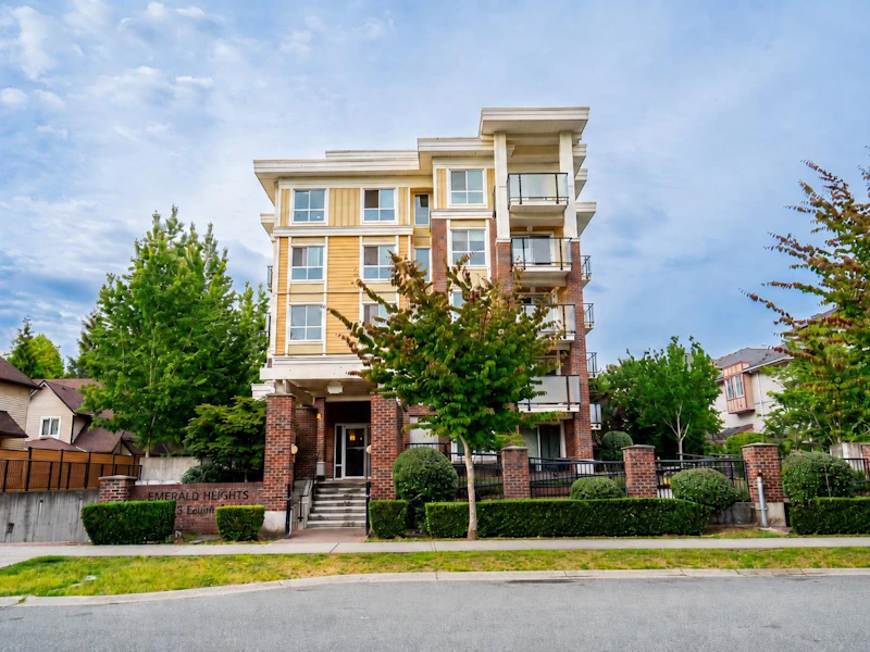 313 - 13883 Laurel Drive, Surrey BC V3T 1A8