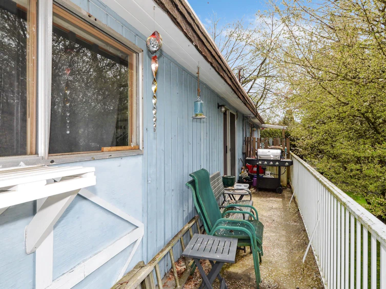 2060 156 Street, Surrey, BC, V4A 4V1 - 5