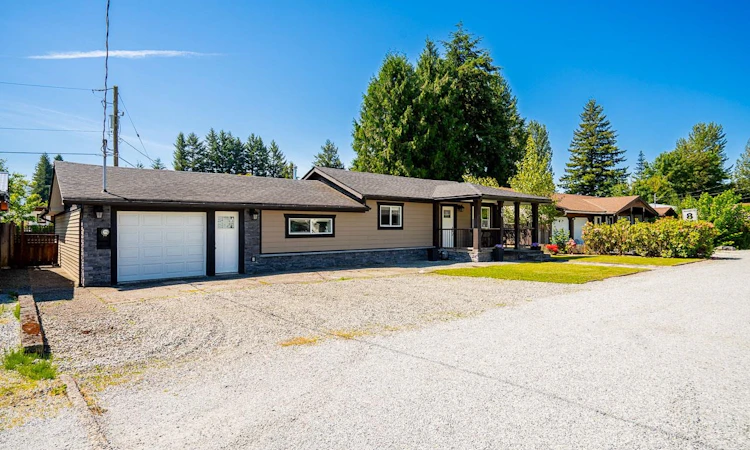 17-8985 Shook Road