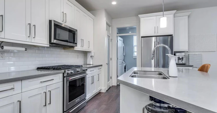 Main Suite-27043 35a Avenue, Langley, BC, V3E 3N2 - 7