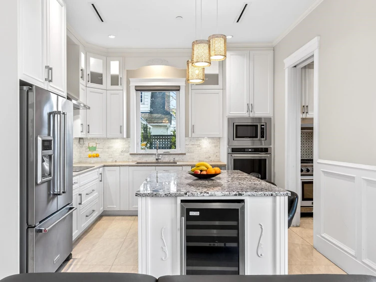 2989 W 32nd Avenue, Vancouver, BC, V6L 2B8 - 7